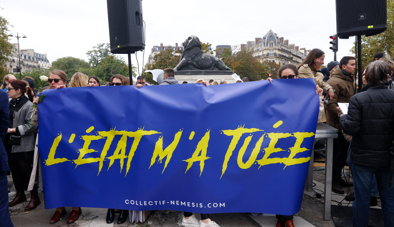 Il collettivo femminista di estrema destra che si sta facendo notare in Francia Il collettivo femminista di estrema destra che si sta facendo notare in Francia