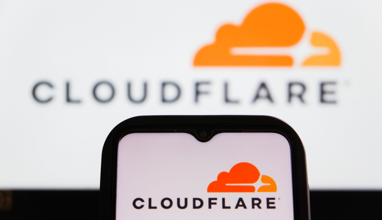 Scontro tra Giganti: La Multa AGCOM a Cloudflare per la Pirateria Calcistica